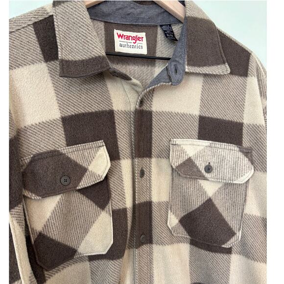 Wrangler Plaid Thick Fleece Shirt Size XL - Picture 1 of 7